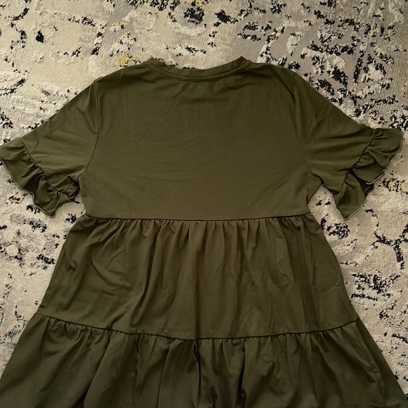 Shein Ruffled Dress - Picture 4 of 4